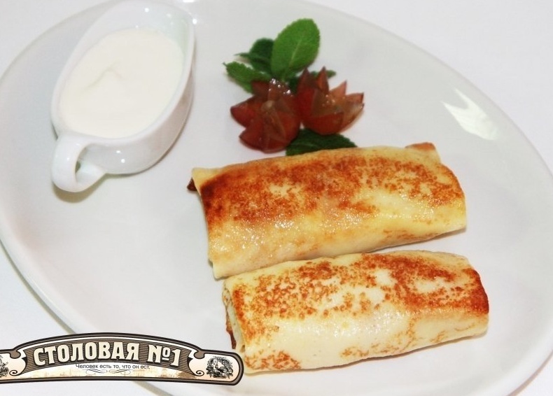 Блинчики с мясом со сметаной