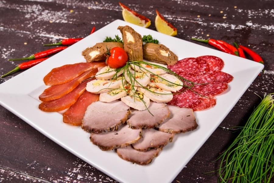 Ассорти мясное