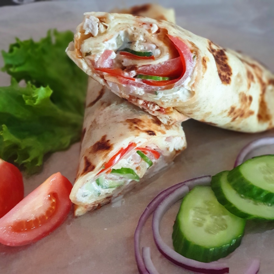Ротоло с курицей и ветчиной