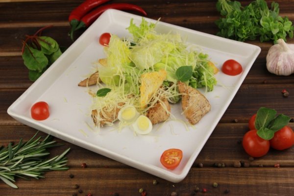 Цезарь с курицей