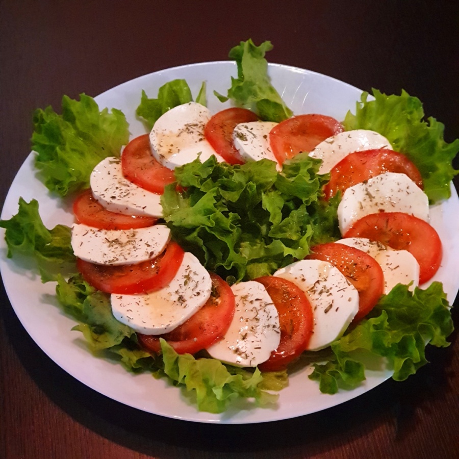 Салат Капрезе