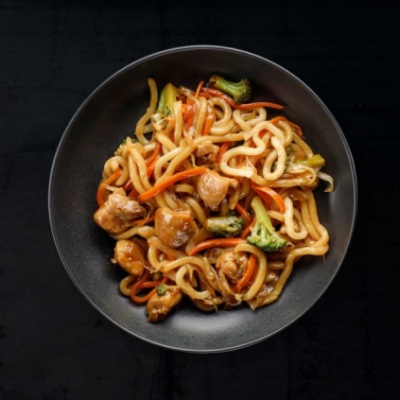 Лапша Удон с курицей и овощами