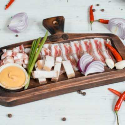Сало хуторское с мясной прослойкой