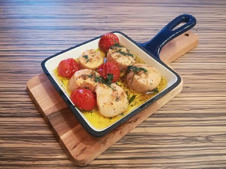 С гребешком