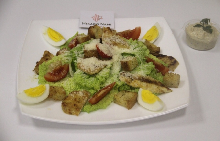 Цезарь с курицей
