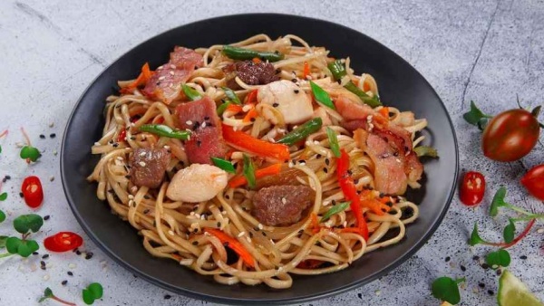 Удон три мяса