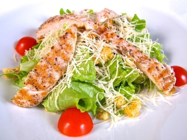 Цезарь с курицей