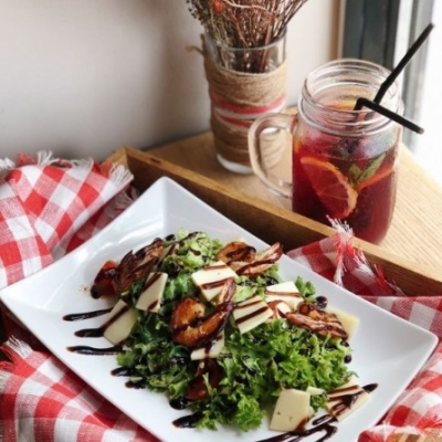 Dolge rucola combretto (салат с рукколой и креветкой)