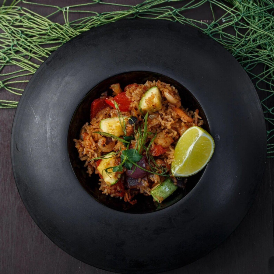 Паназиатский рис с морепродуктами