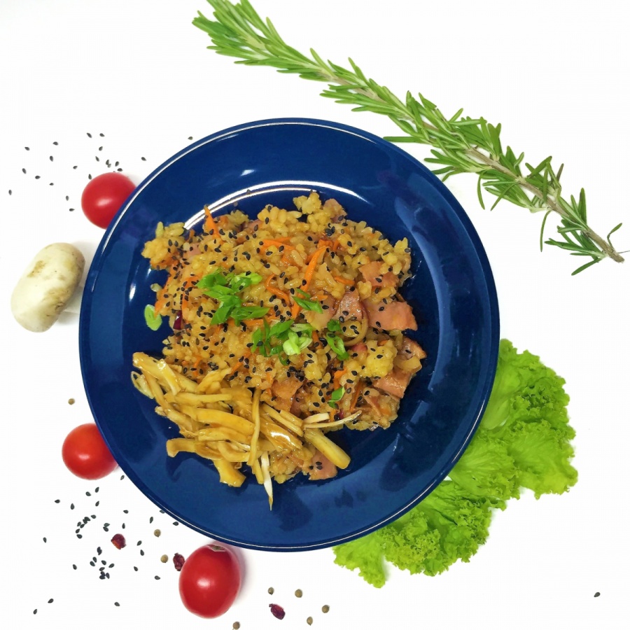 WOK тяхан бекон