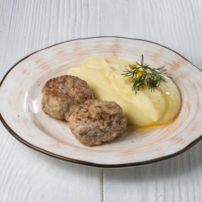 Пюре картофельное с куриными котлетками
