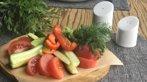 Сезонные овощи и зелень
