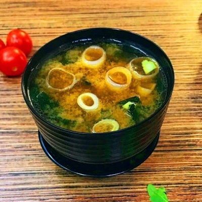 Мисо - суп с жареным лососем