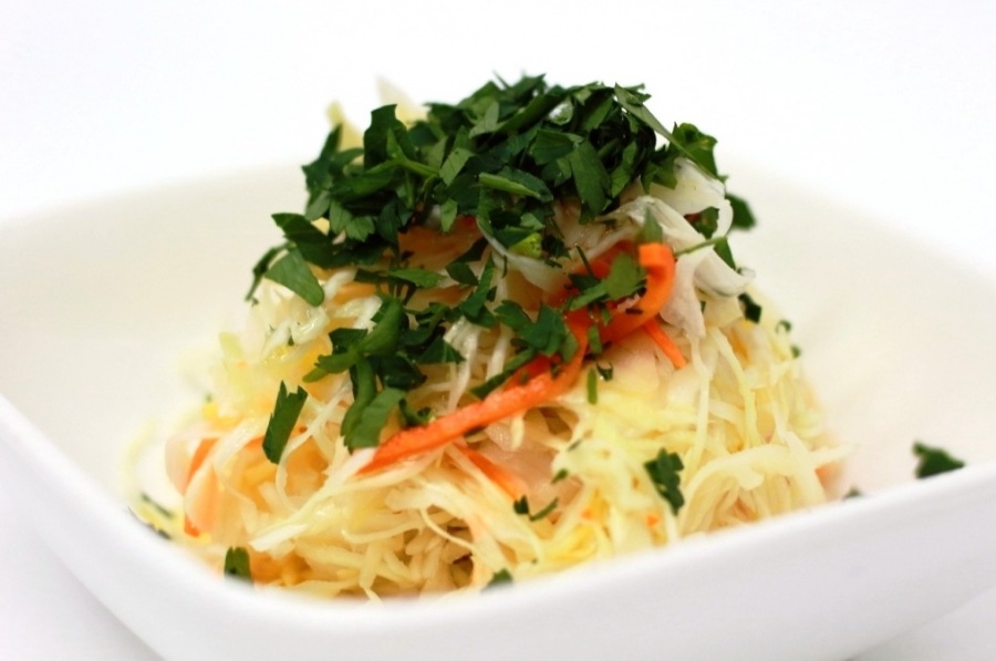 Капуста квашенная с лучком