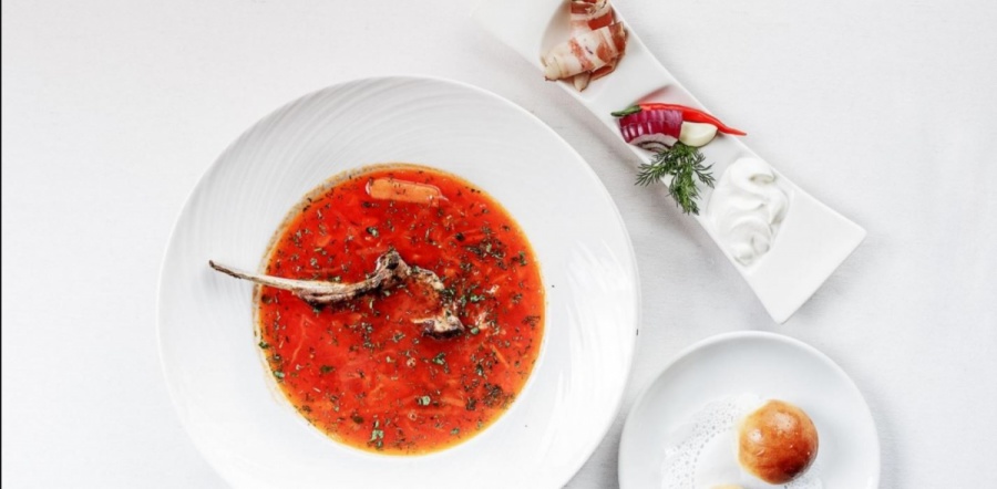 Борщ по-кубански с пампушками