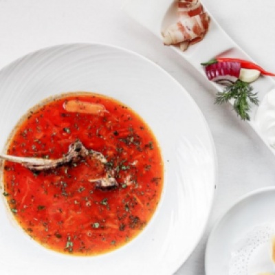 Борщ по-кубански с пампушками