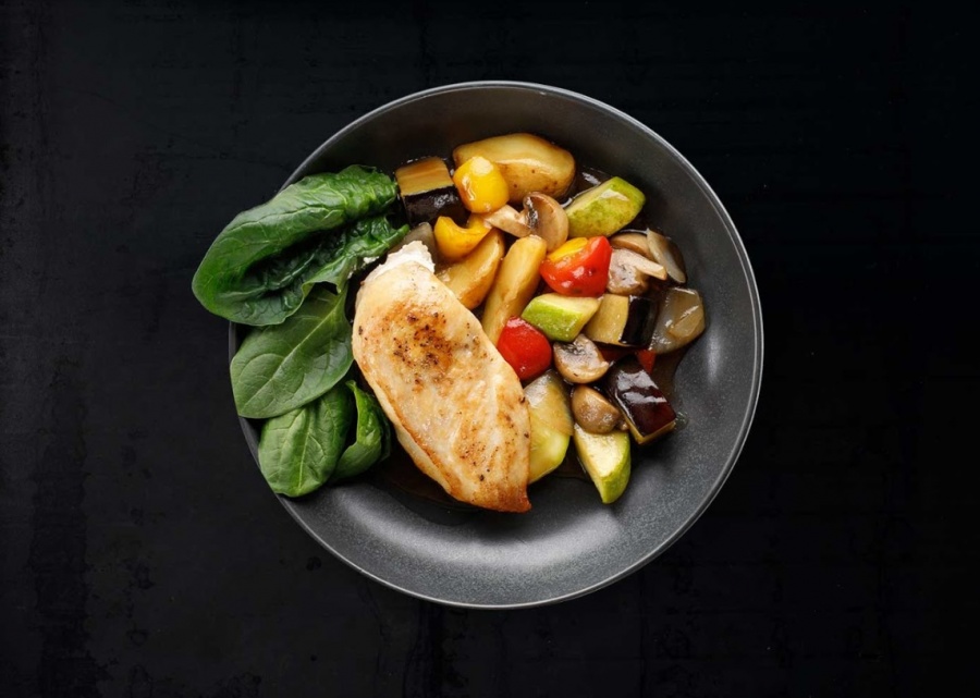 Куриное филе со сливочным сыром и овощами по-китайски