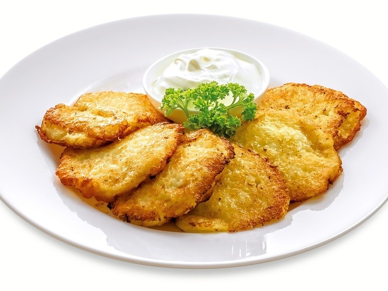 Картофельные драники с куриным филе