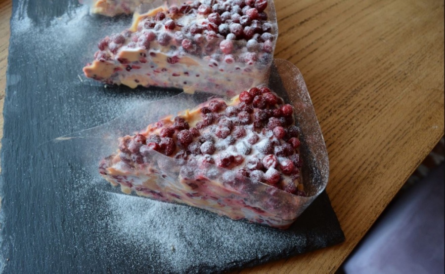 Пирог с брусникой