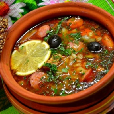Солянка мясная сборная