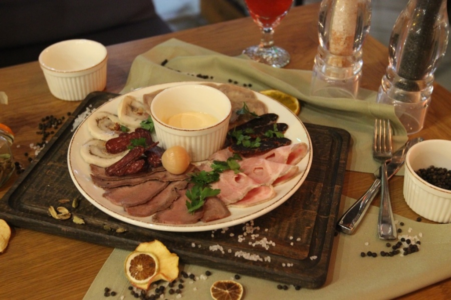 Мясное ассорти