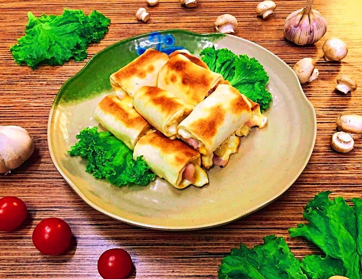 Ветчина, ананас консервированный, сыр Гауда