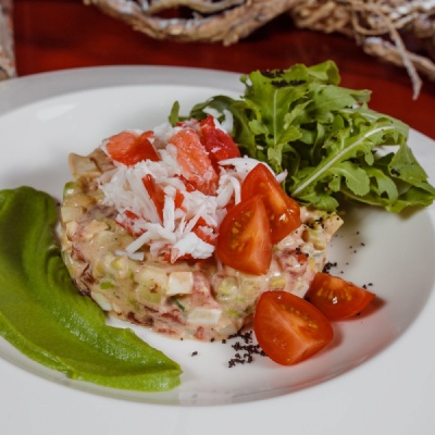 Оливье с мясом краба