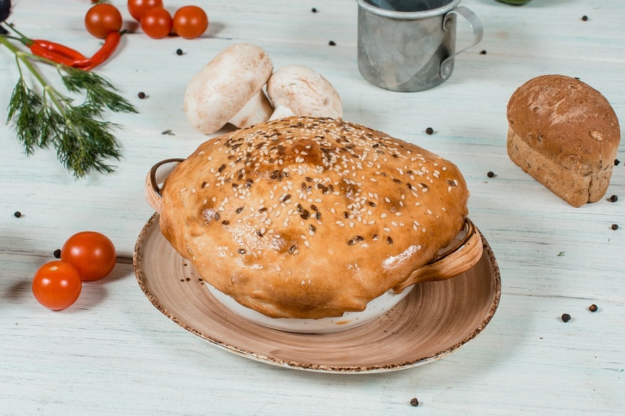 Жаркое Кролик с грибами