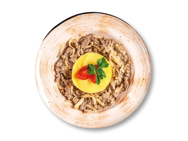 Бефстроганов с грибами и картофельным пюре
