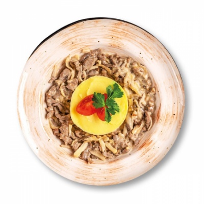 Бефстроганов с грибами и картофельным пюре