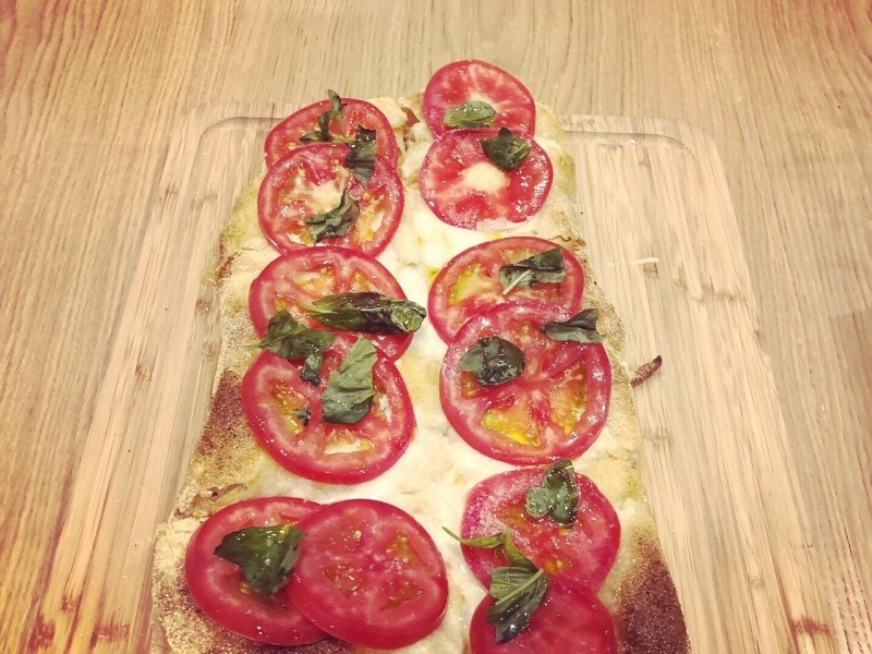 Pizza Caprese