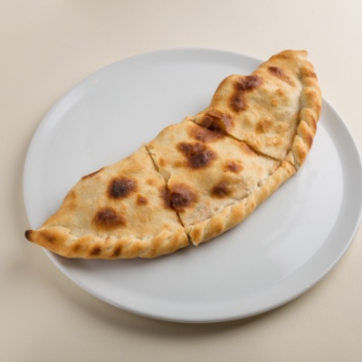 Кальцоне с беконом
