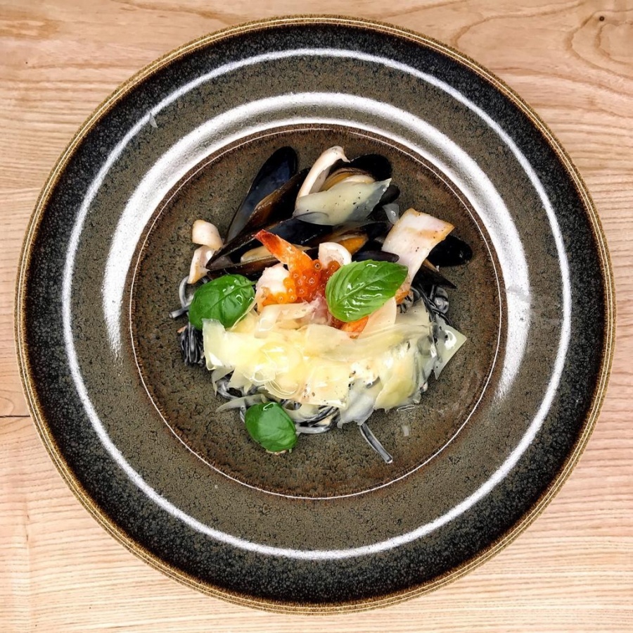 Нери с морепродуктами