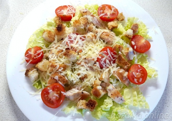 Цезарь с курочкой