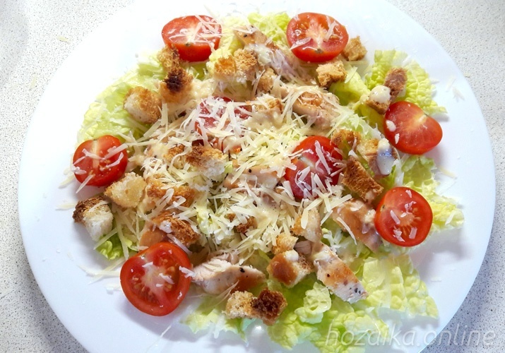 Цезарь с курочкой