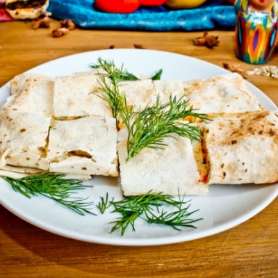 Лаваш с зеленью и сыром