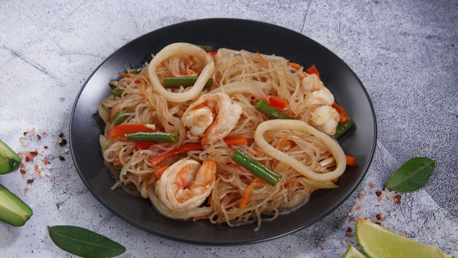 Лапша рисовая (фунчоза) с морепродуктами