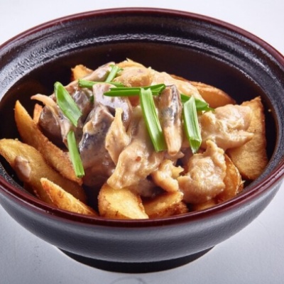 Картофель жареный с грибами и луком