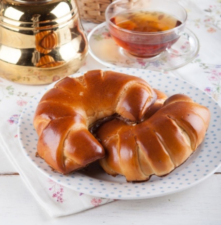 Рогалик со сгущенкой