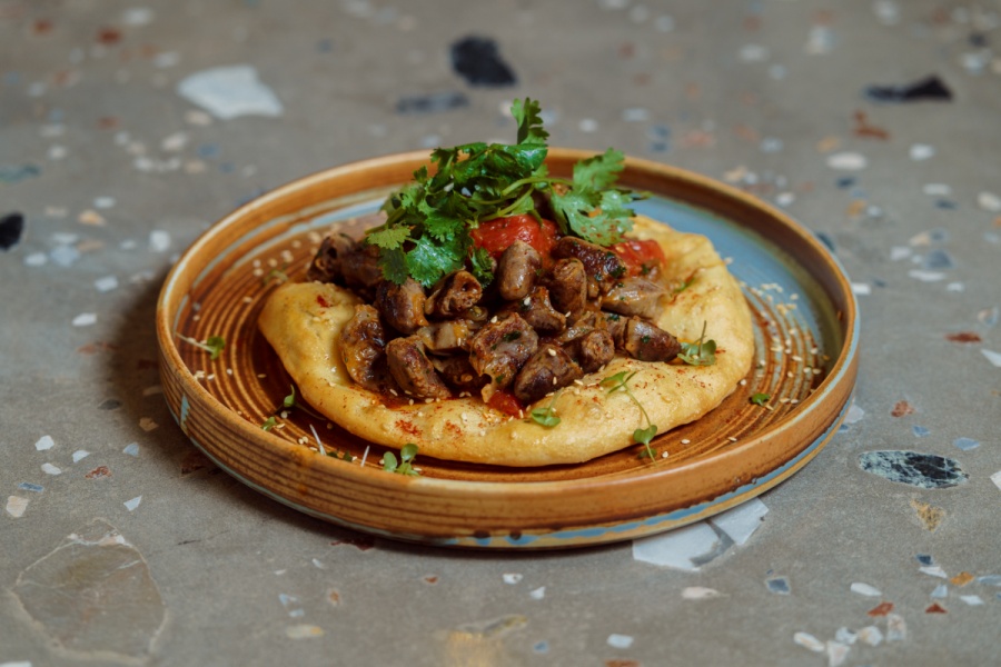 Куриные потрошки с луком