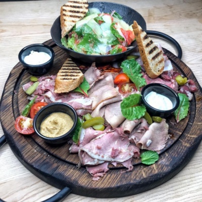 Мясное плато на компанию
