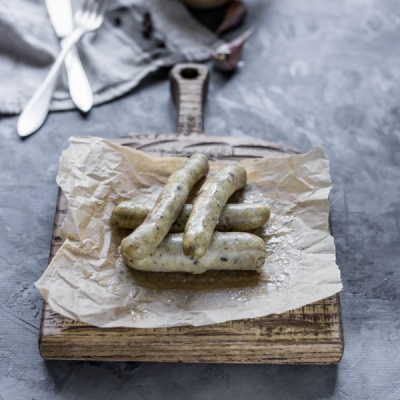 Колбаски из индейки с грибами