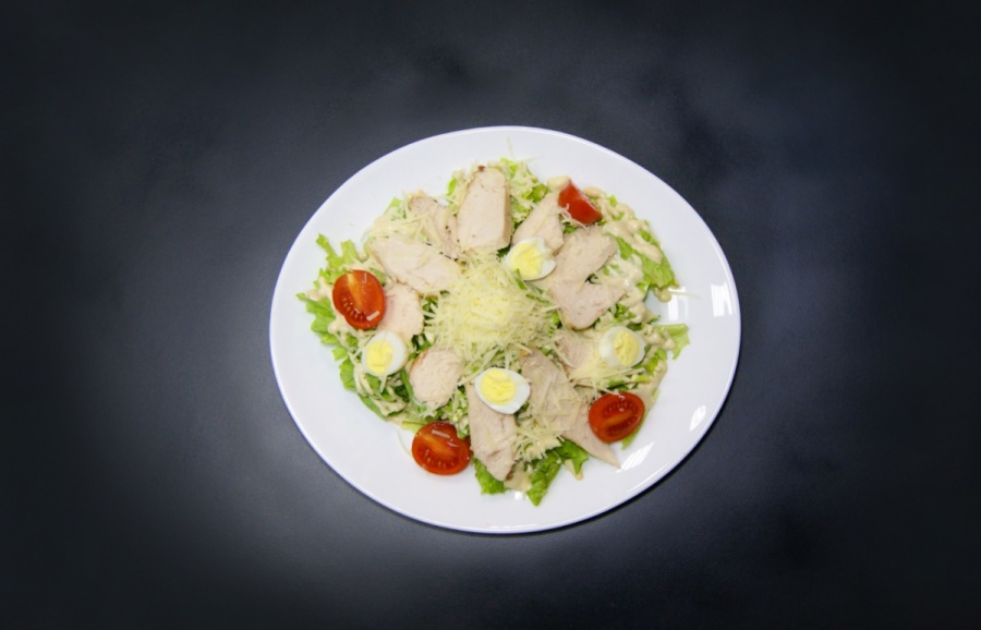 Цезарь с курицей