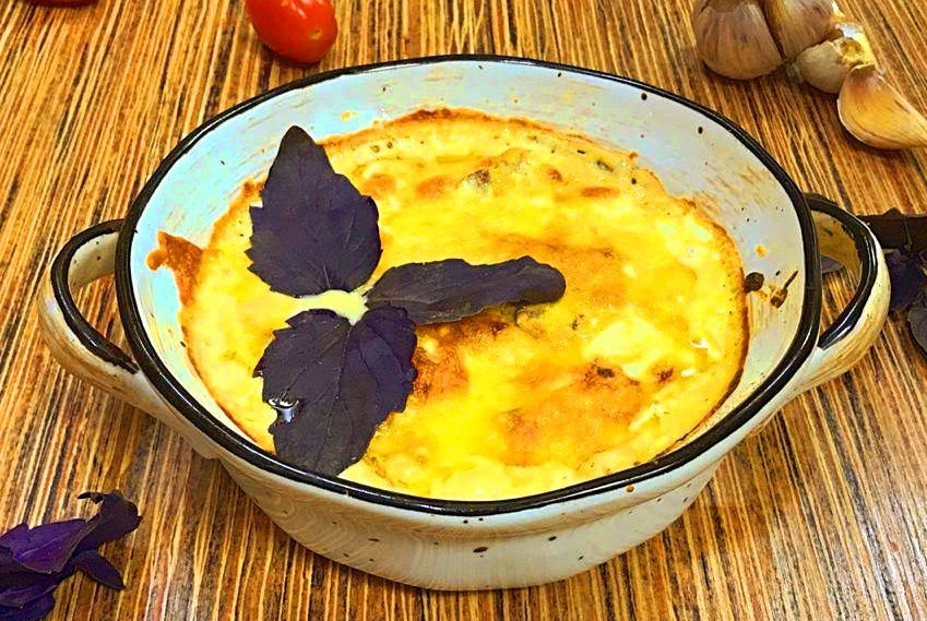 Картофель, грибы шампиньоны, брокколи и ветчина