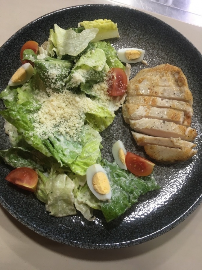Цезарь с курицей