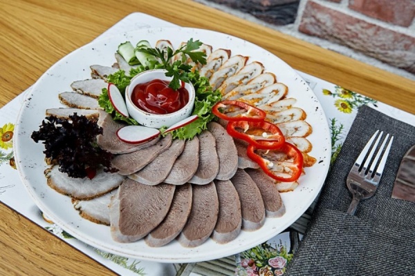 Мясная тарелка по-Питерски