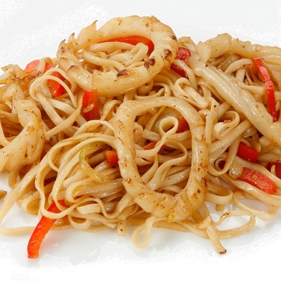 WOK с морепродуктами и соусом