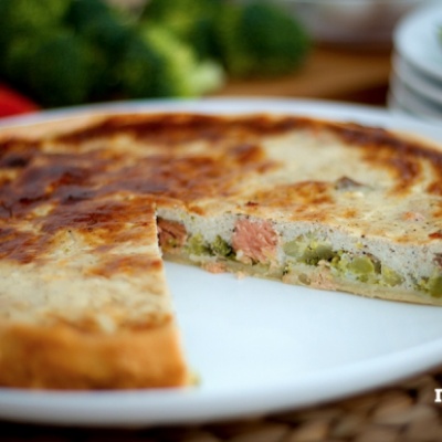 Киш с красной рыбой