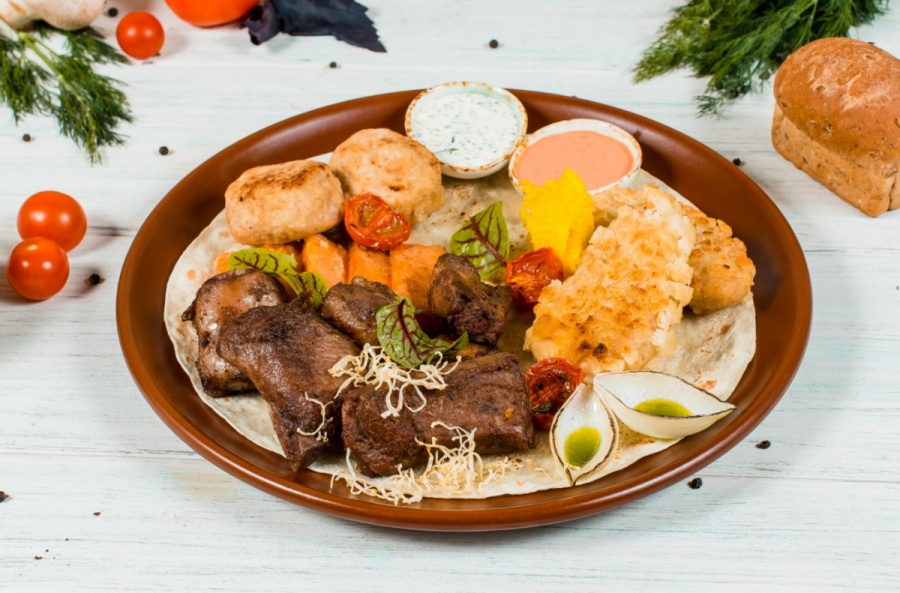 Мясное застолье