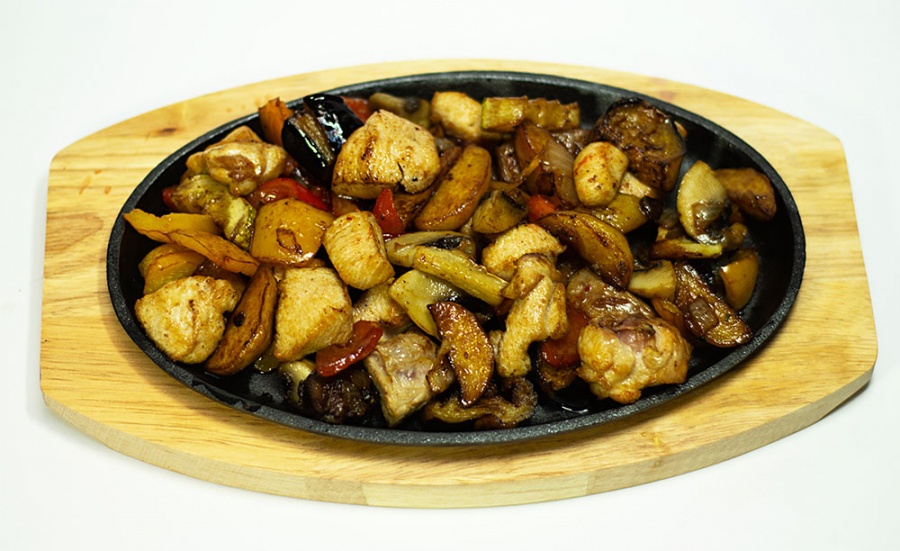 Сковородка с курицей